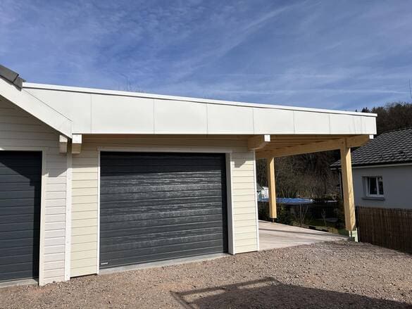 Ajout d'un garage et d'un carport